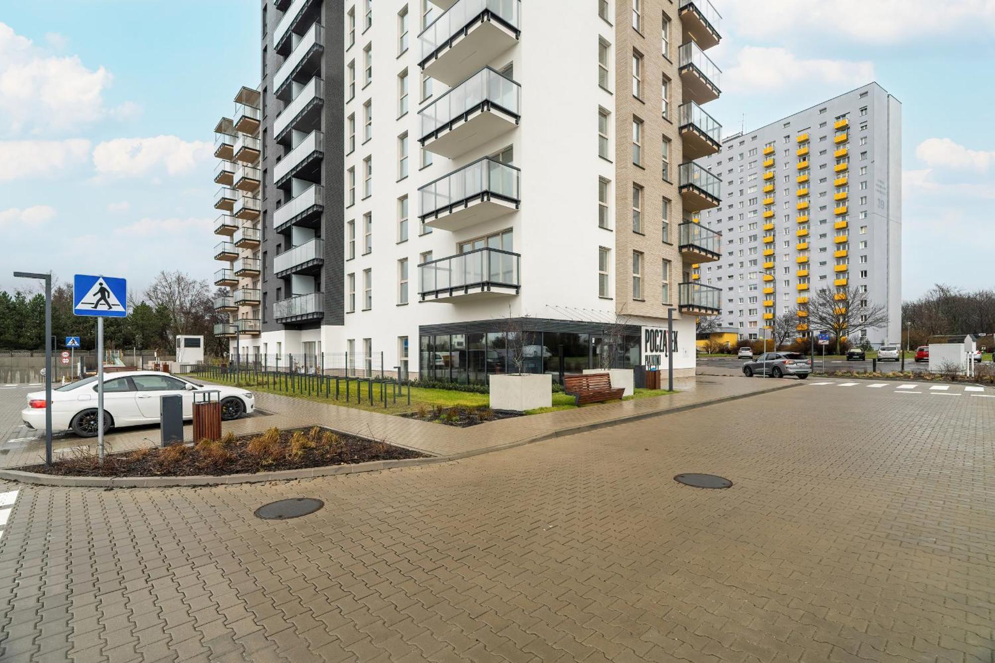 Minimalist Studios Wojciechowskiego With Parking In Poznan By Noclegi Renters Bagian luar foto